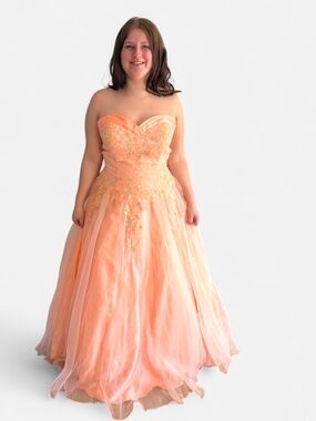 Tiffany Designs Strapless Peach and Gold Ball Gown Y2K 90s Princess